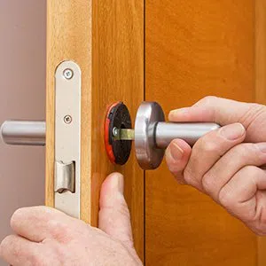 Father Son Locksmith Store Northridge, CA 818-488-2680 - broken-key-extraction