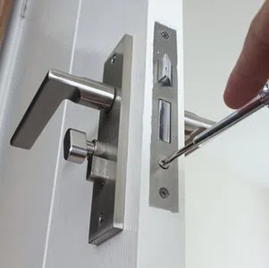 Father Son Locksmith Store Northridge, CA 818-488-2680 - lock-opening